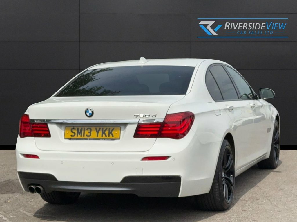 BMW 7 Series 3L M Sport White #6
