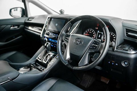 Toyota Alphard 2.5 Mpv 2.5 Black #2