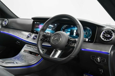 Mercedes-Benz E Class 2.0 E 220 YK22LVV #2