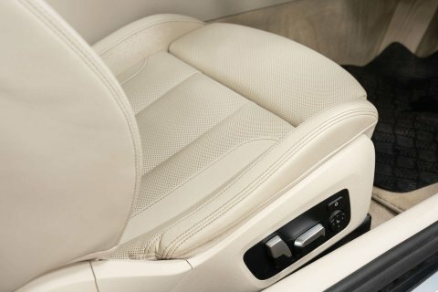 BMW 8 Series Automatic White #29