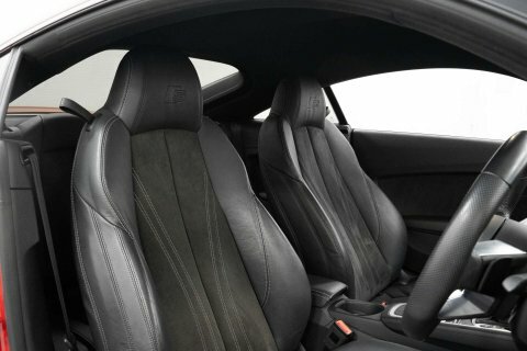 Audi TT 2.0 Tt Black Red