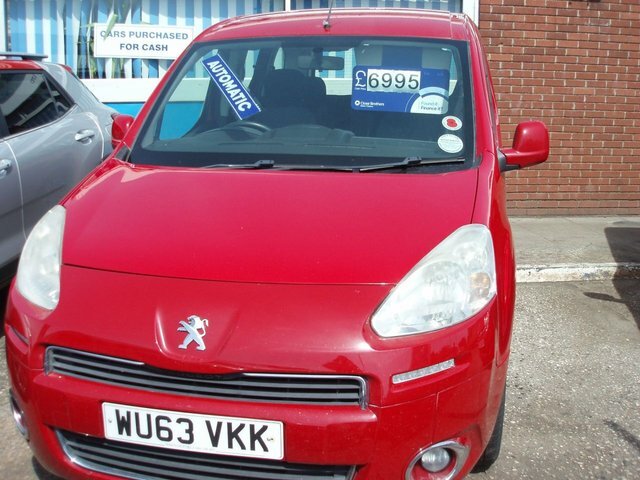 Peugeot Partner Tepee 1.6 Hdi Tepee S Red