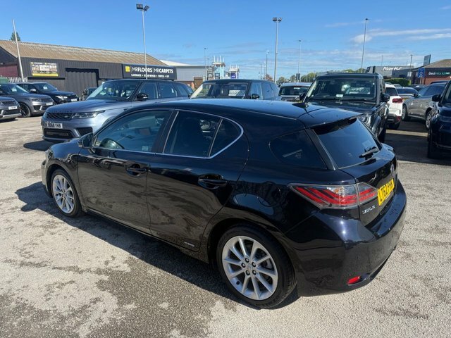 Lexus CT 200H Se-l Hatchback Black #4