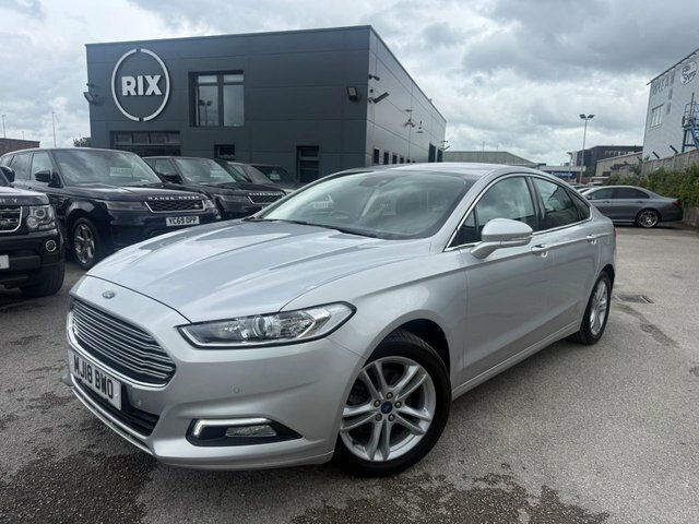 Ford Mondeo Ecoboost Zetec Hatchback Silver #2