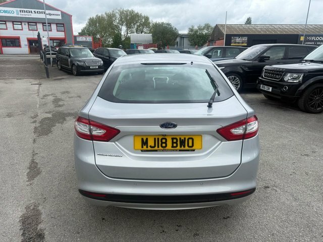 Ford Mondeo Ecoboost Zetec Hatchback Silver #6