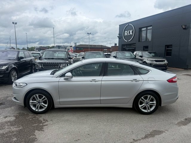 Ford Mondeo Ecoboost Zetec Hatchback Silver #3