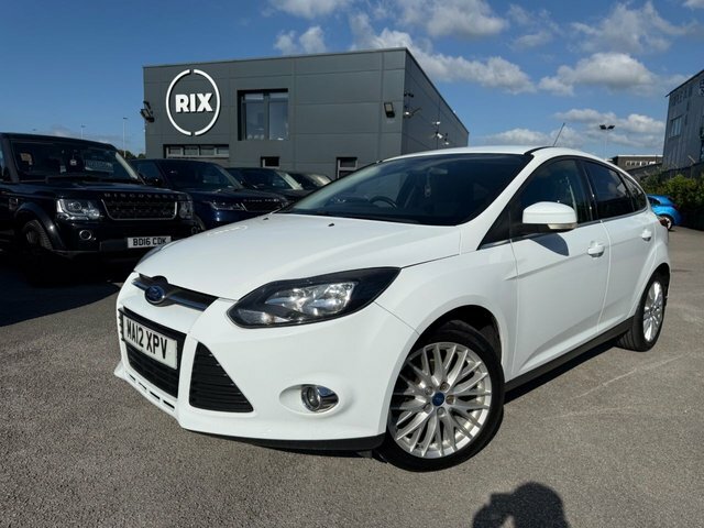 Ford Focus Zetec Hatchback MA12XPV White #2