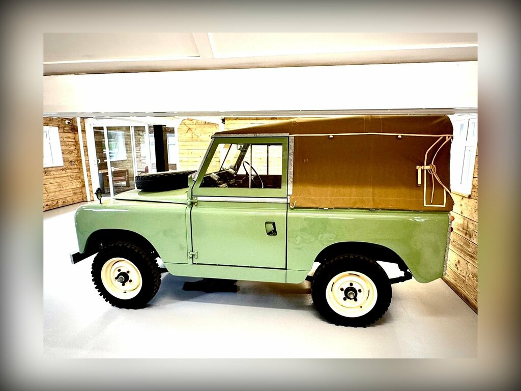 Land Rover Series II 88 Utility 4Wd Green #3