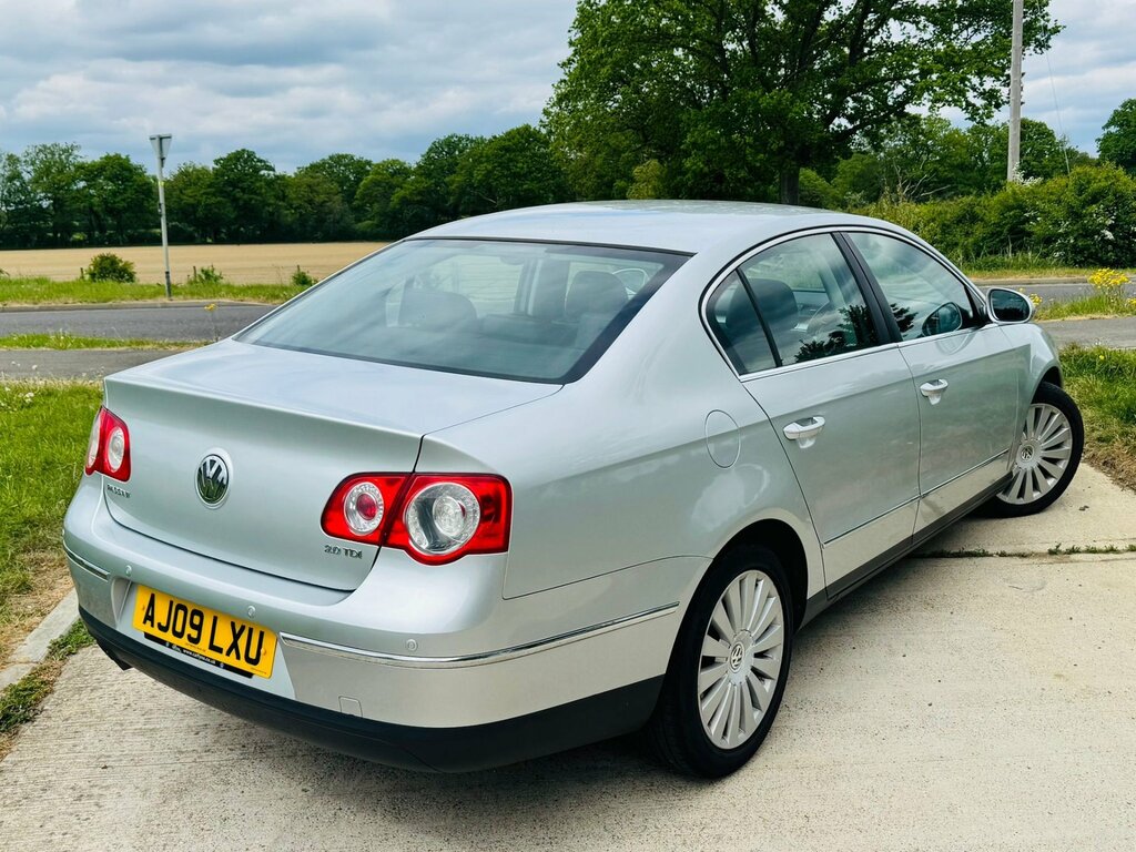 Volkswagen Passat 2.0 Tdi Highline Saloon Dsg Euro 5 140 Silver #5