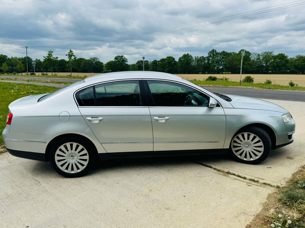 Volkswagen Passat 2.0 Tdi Highline Saloon Dsg Euro 5 140 Silver #6
