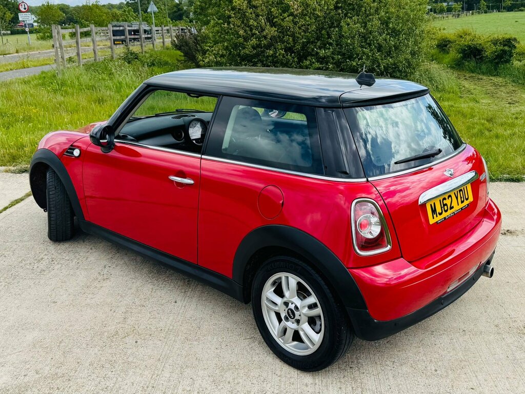 Mini Hatch 1.6 Cooper Hatchback Euro 5 122 P MJ62YDU Red #2