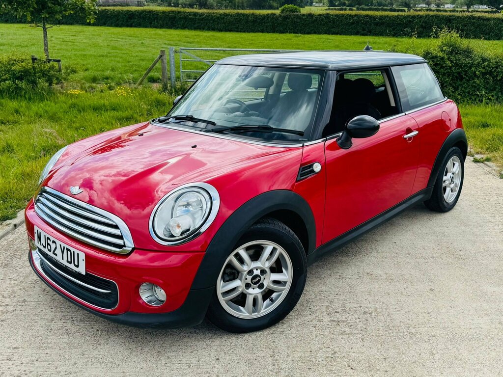 Mini Hatch 1.6 Cooper Hatchback Euro 5 122 P Red
