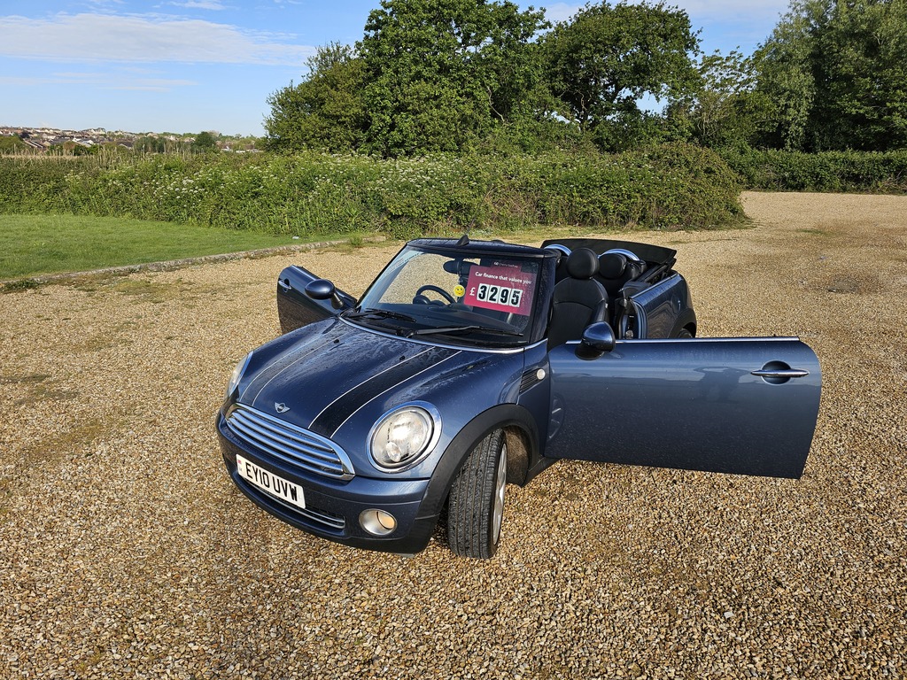 Mini Hatch Convertible Blue