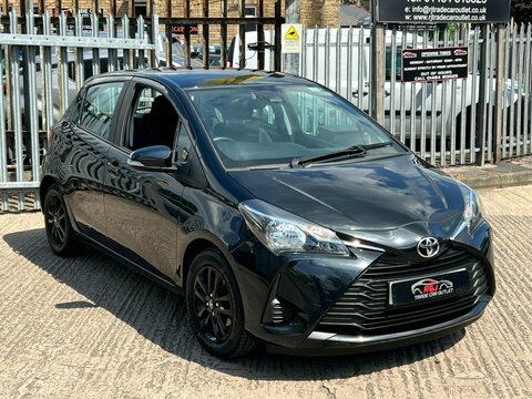 Toyota Yaris Vvt-i Active YE19KPJ Black #2