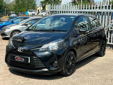 Toyota Yaris Vvt-i Active YE19KPJ Black #3
