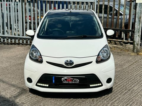 Toyota Aygo Vvt-i Move With YH14GKJ White #5