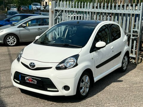 Toyota Aygo Vvt-i Move With YH14GKJ White #3