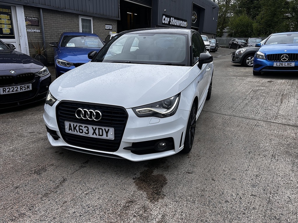 Audi A1 Tfsi S Line Style Edition AK63XDY White #4