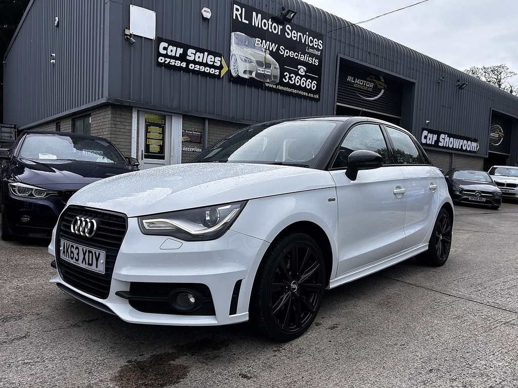 Audi A1 Tfsi S Line Style Edition White