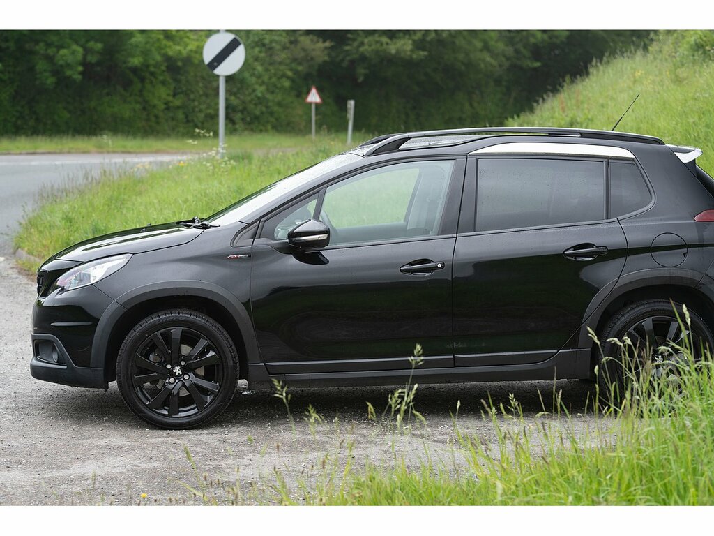 Peugeot 2008 Puretech Gt Line VU68CVE Black #6