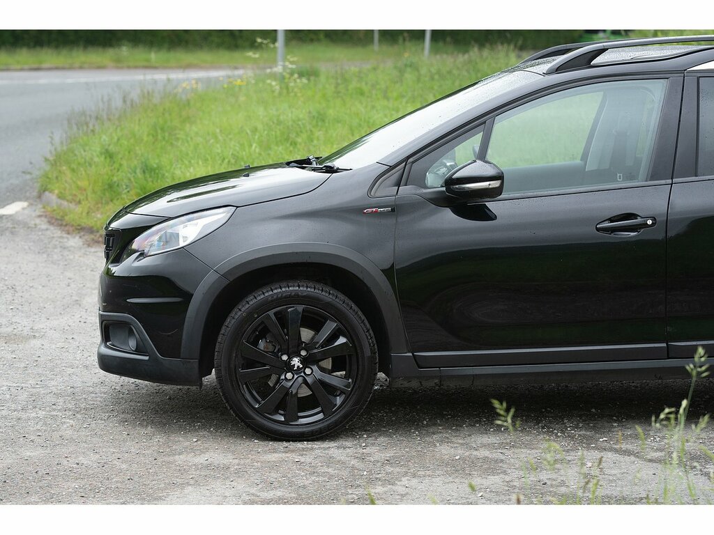 Peugeot 2008 Puretech Gt Line VU68CVE Black #4