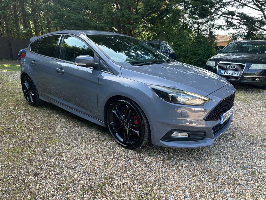 Ford Focus 2.0T Ecoboost St-3 Euro 6 S S Grey