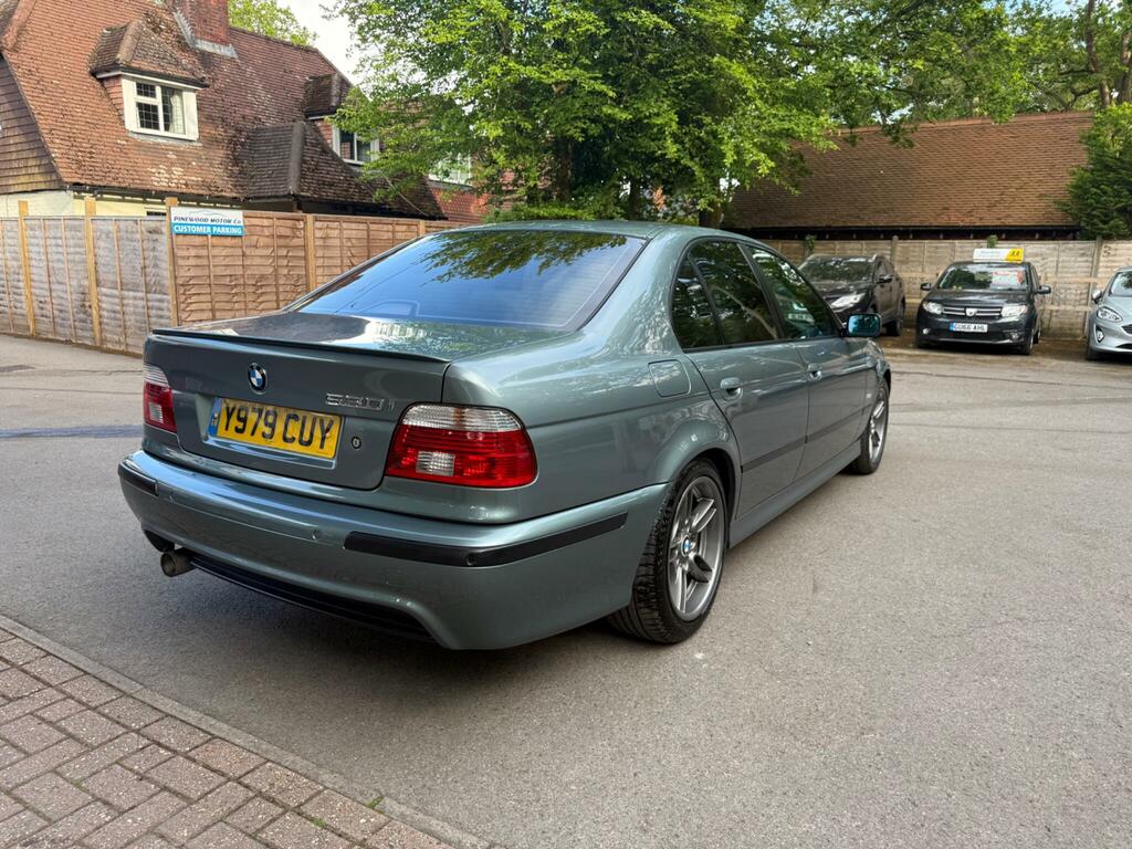 BMW 5 Series 3.0 530I Sport Green #4