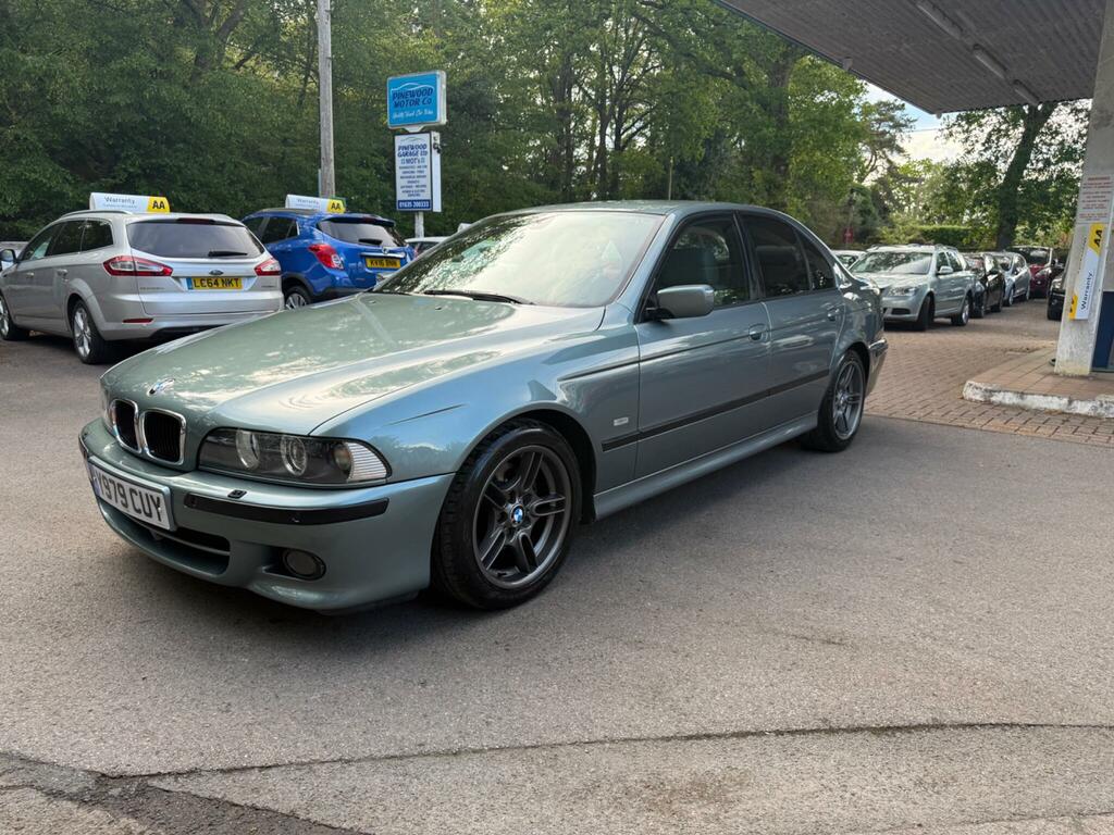 BMW 5 Series 3.0 530I Sport Green #3