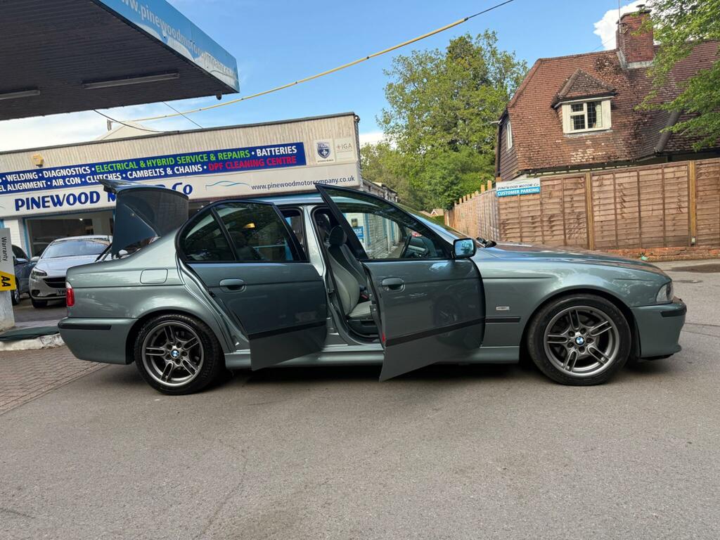 BMW 5 Series Sport #9