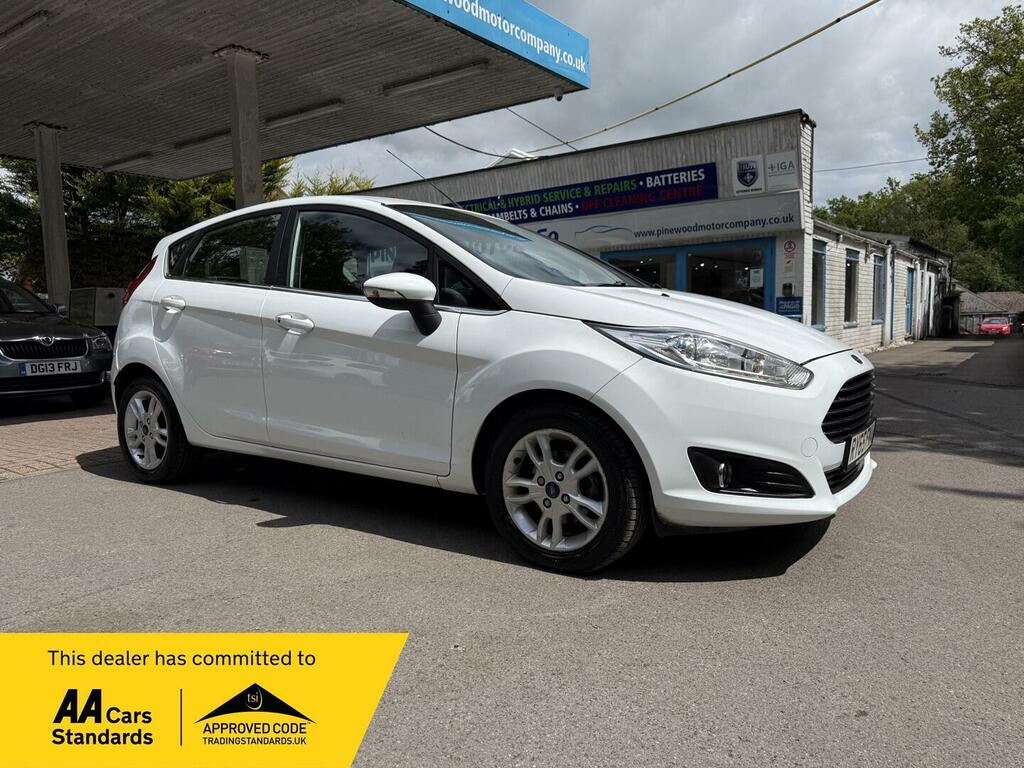 Ford Fiesta 1.0T Ecoboost Zetec Euro 6 S S White