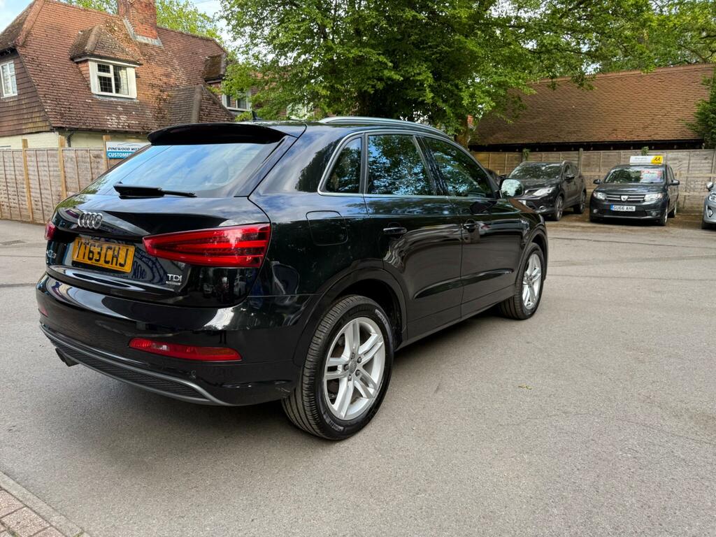 Audi Q3 2.0 Tdi S Line S Tronic Quattro Euro 5 S S YT63CHJ Black #4