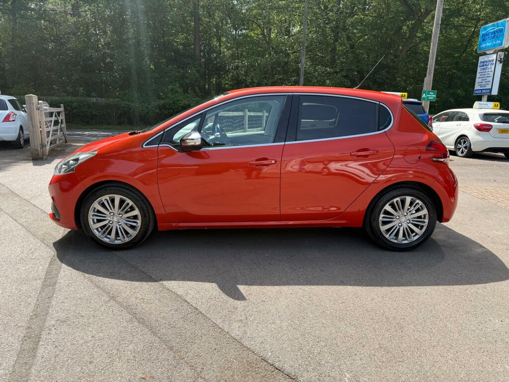Peugeot 208 1.2 Puretech Allure Euro 6  Orange #6