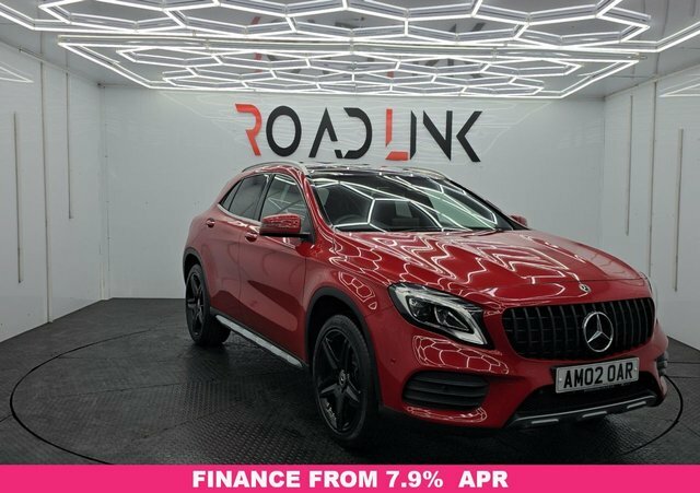 Mercedes-Benz GLA Class 1.6 Gla200 Amg Line Premium Plus Suv Red