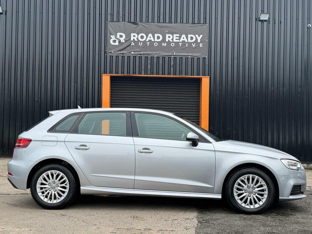 Audi A3 Hatchback 1.6 Tdi Se Technik Sportback Euro 6 Ss EX66JVP Silver #2