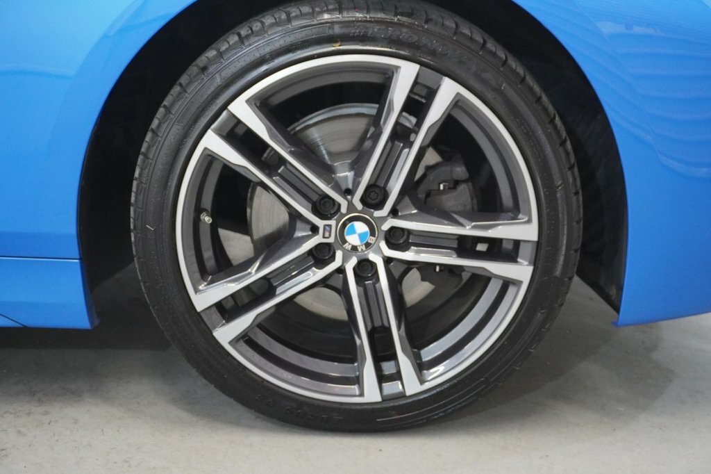 BMW 1 Series 1.5L M Sport MJ21GRZ Blue #3