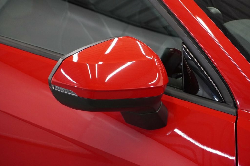 Audi Q2 1L S Line GD73KCO Red #4