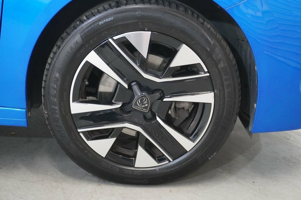 Peugeot 208 1.2L Allure FH74UAR Blue #3