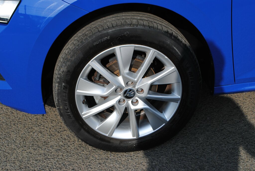 Skoda Kamiq 2023 Skoda Kamiq 1.0 Se Tsi 110 MA23TNZ Blue #3