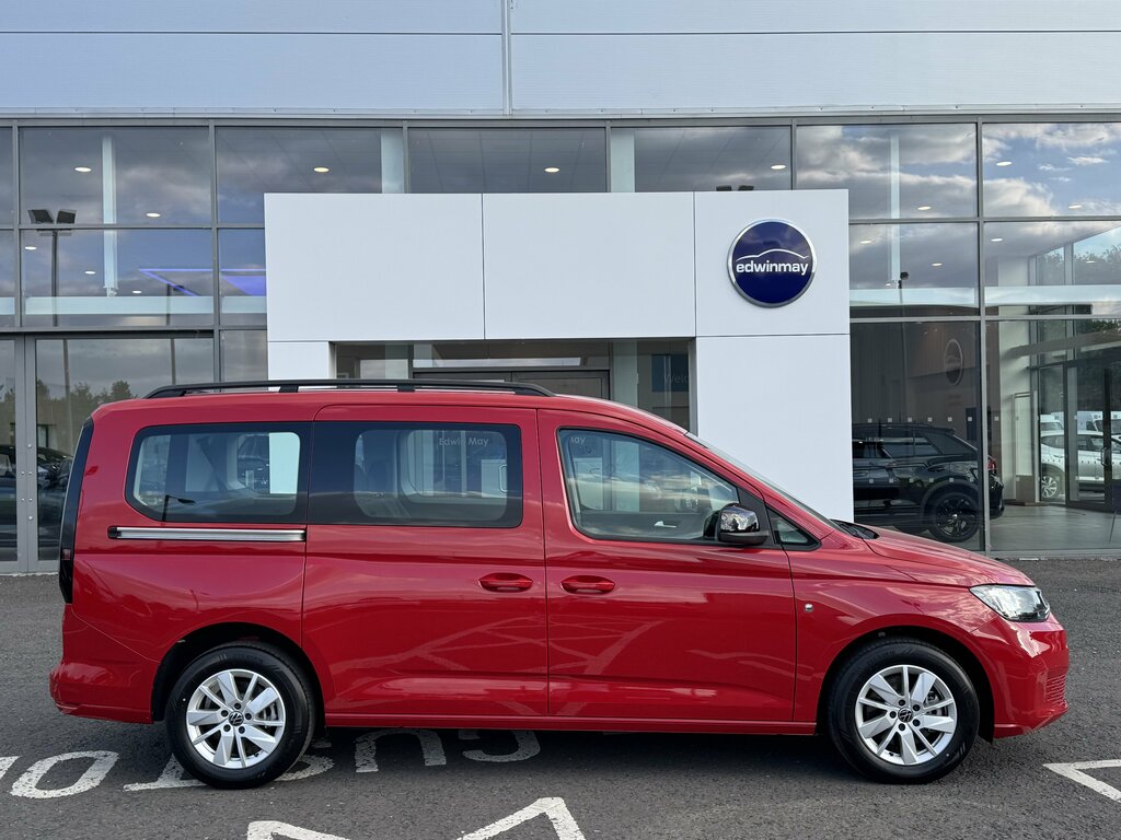 Volkswagen Caddy Maxi Life 2026 Volkswagen Caddy Maxi Life 2.0 Tdi 102Ps 7 Red #2