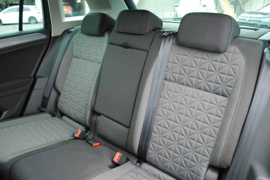 Volkswagen Tiguan 2021 Volkswagen Tiguan 1.5 Life Tsi 150 Dsg WF21JHL Grey #5