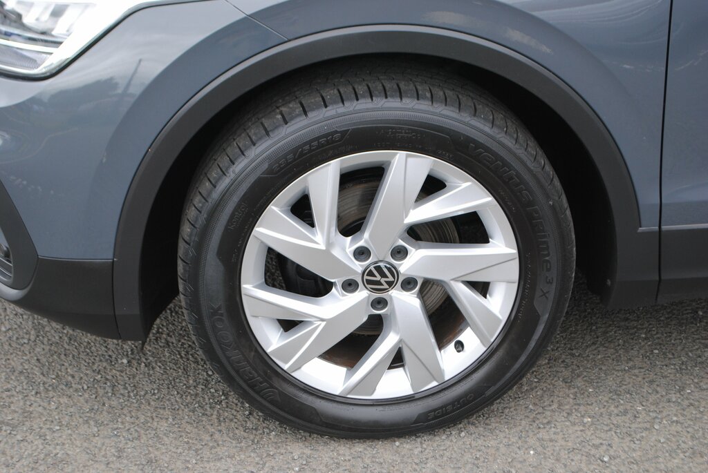 Volkswagen Tiguan 2021 Volkswagen Tiguan 1.5 Life Tsi 150 Dsg WF21JHL Grey #3