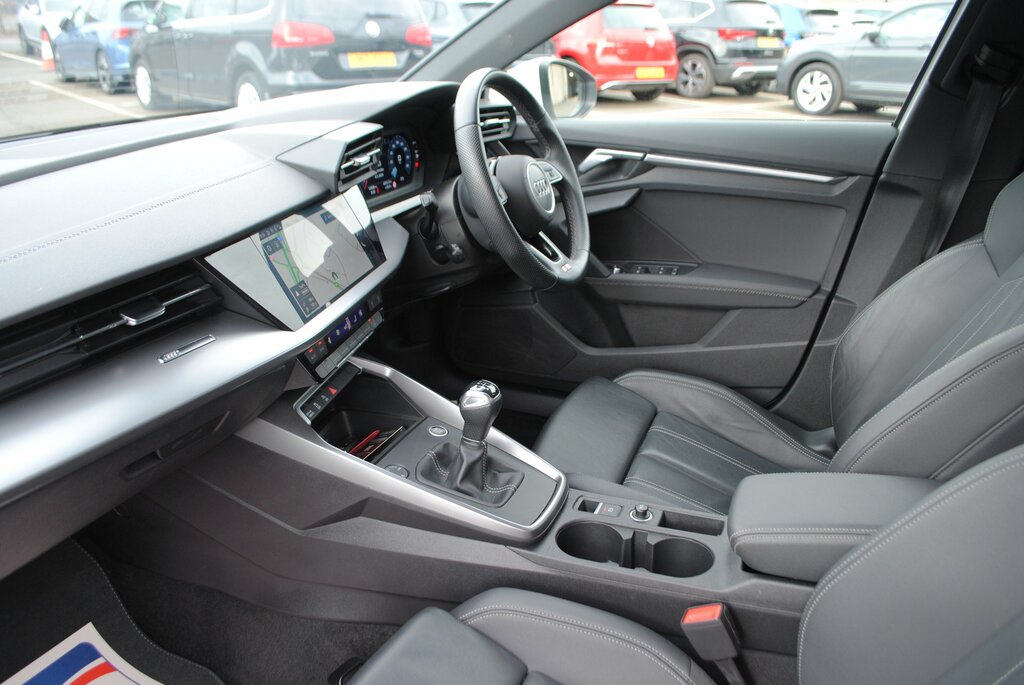Audi A3 2024 Audi A3 1.5 Tfsi S Line 35 GV73UYX White #4