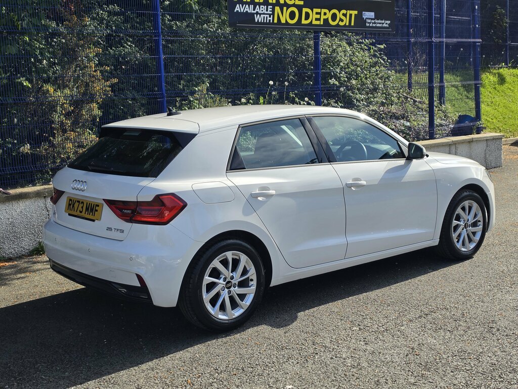 Audi A1 2023 Audi A1 1.0 Sportback Tfsi RK73MMF White #3