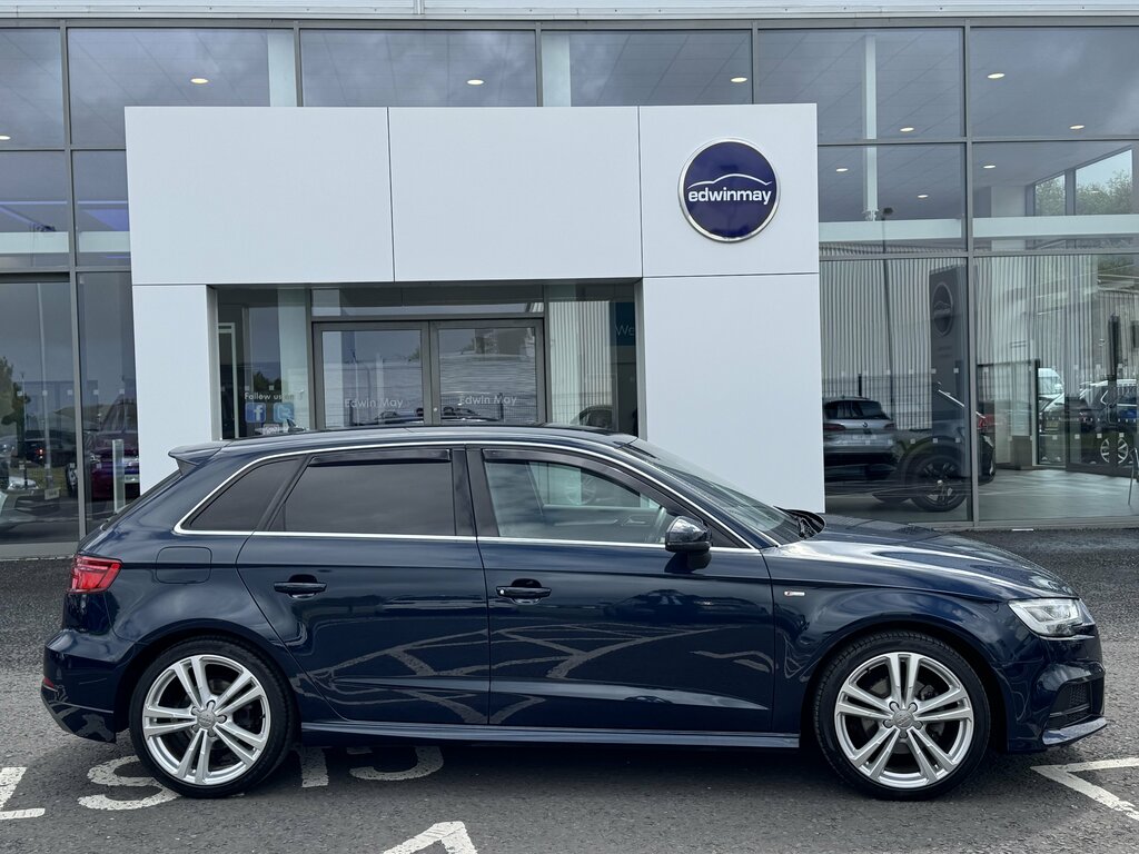 Audi A3 2017 Audi A3 Sportback S-line 1.4 Tfsi 150Ps Blue #2