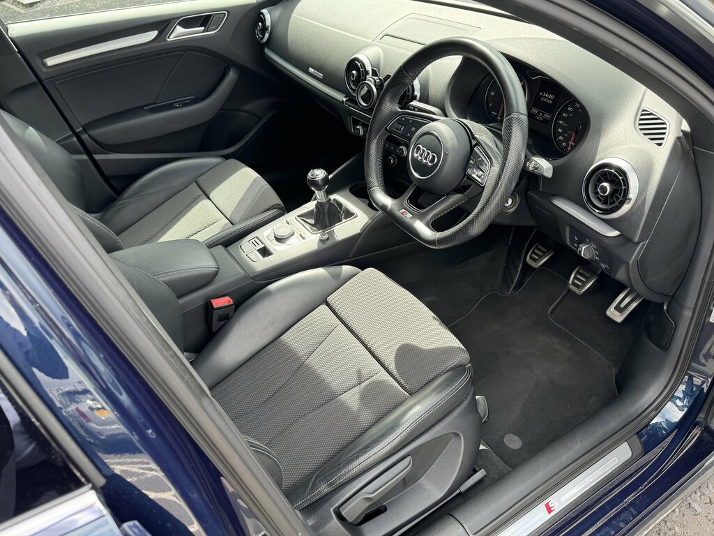 Audi A3 2017 Audi A3 Sportback S-line 1.4 Tfsi 150Ps Blue #3