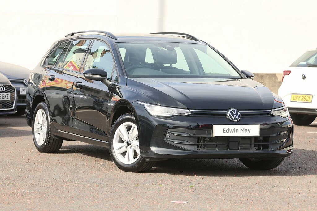 Volkswagen Golf 2025 Volkswagen Golf Estate 1.5 Life Tsi Black