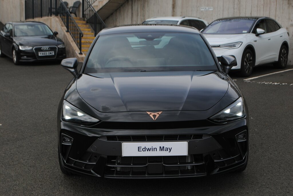 Cupra Leon 2025 Cupra Leon 1.5 Tsi 150 V2 Black #2