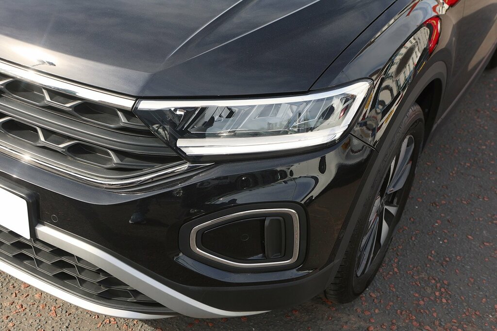 Volkswagen T-Roc 2025 Volkswagen T-roc 1.0 Match Tsi Black #5