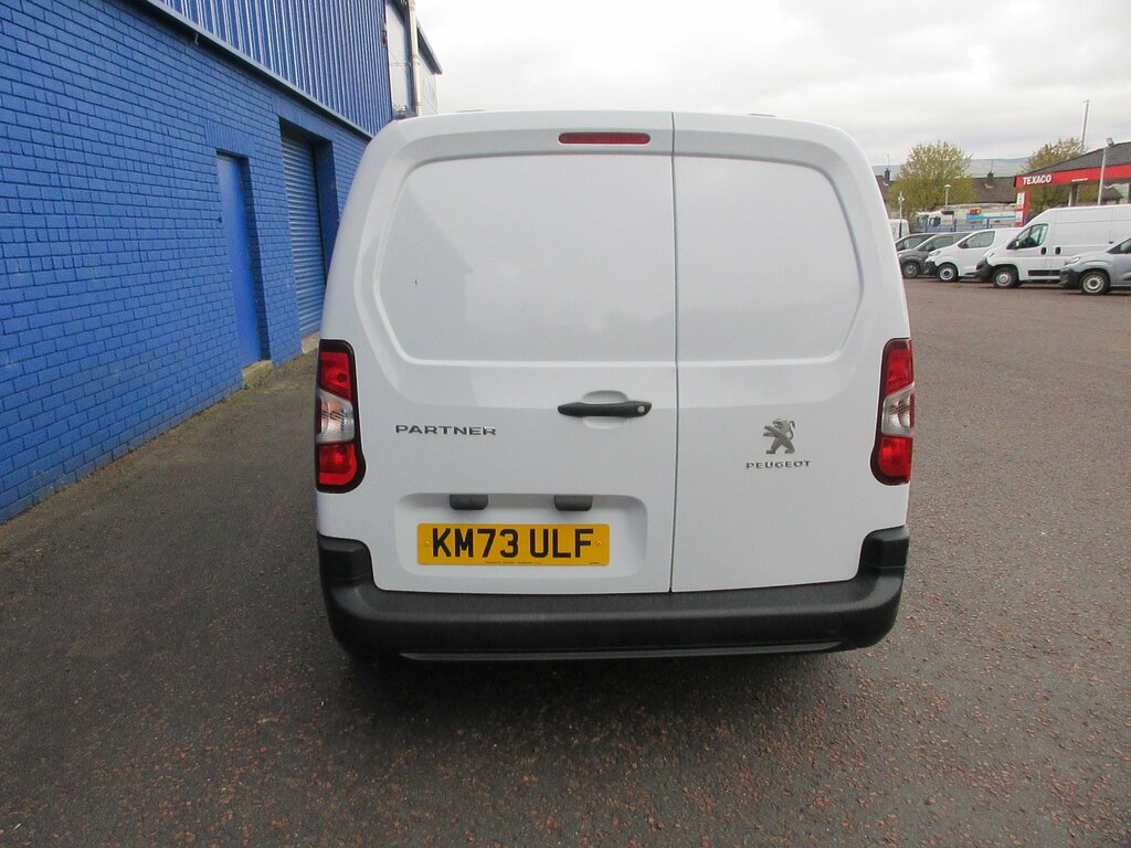 Peugeot Partner 2023 Peugeot Partner 1.5 Bluehdi Professional Prem KM73ULF White #4