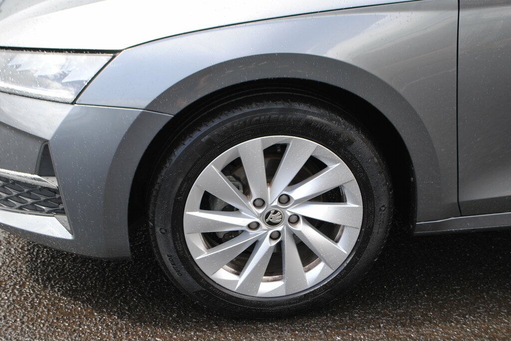 Skoda Octavia 2024 Skoda Octavia 2.0 Se L Tdi 150 Dsg Estate BV74RZH Grey #3